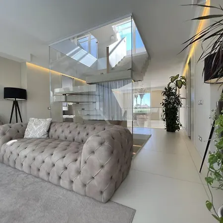 Modern Villa In Marbella Apartment *
